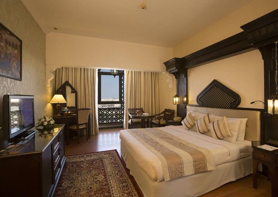 Executive room Arabian Courtyard Hotel & Spa Bur Dubai Executive room Arabian Courtyard Hotel & Spa Bur Dubai