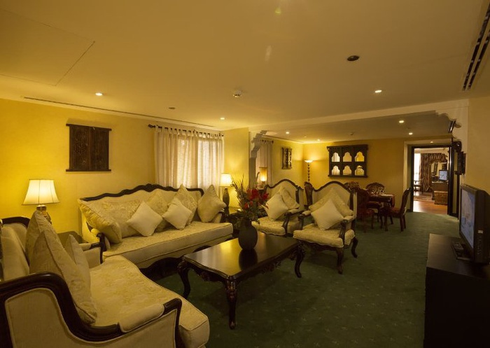 GRAND SUITES Arabian Courtyard Hotel & Spa Bur Dubai GRAND SUITES Arabian Courtyard Hotel & Spa Bur Dubai