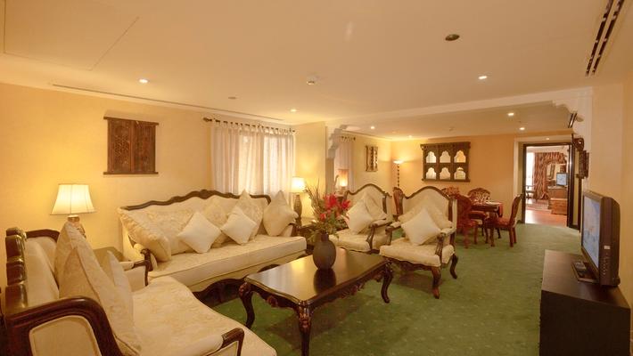 Grand Suites Arabian Courtyard Hotel & Spa Bur Dubai Grand Suites Arabian Courtyard Hotel & Spa Bur Dubai