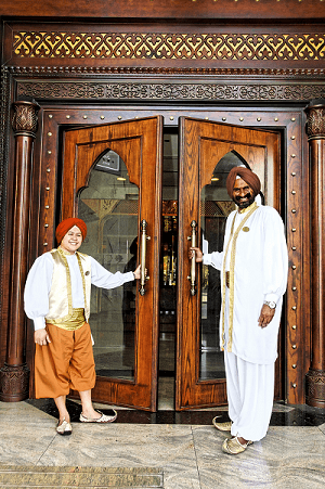 Doorman Arabian Courtyard Hotel & Spa Bur Dubai Doorman Arabian Courtyard Hotel & Spa Bur Dubai